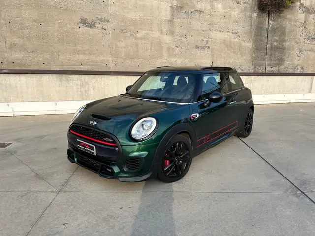 MINI John Cooper Works F55-F56 2014 2.0 Hype 3p