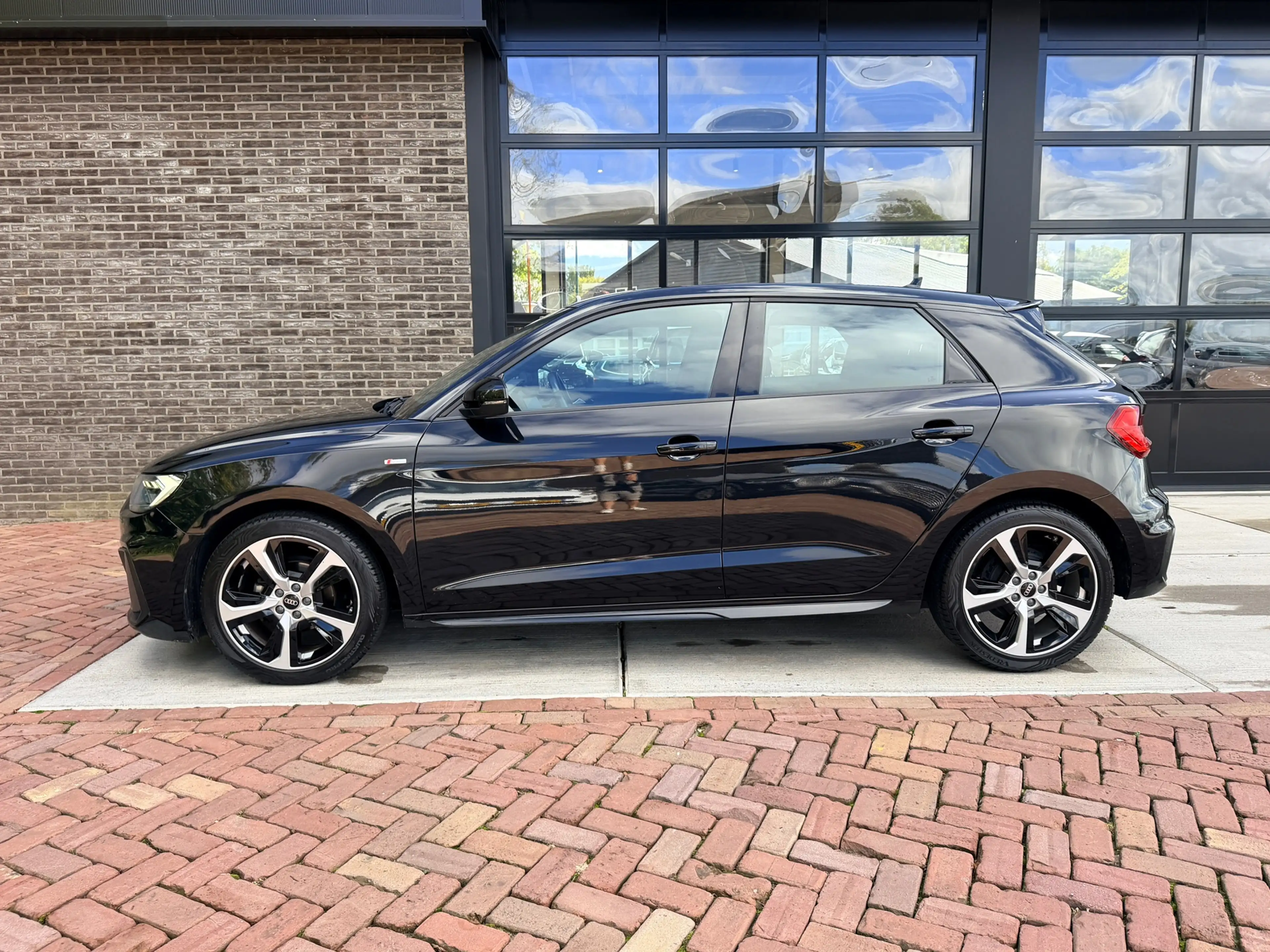 Audi A1 Sportback 25 TFSI S edition | S-Line | Camera | LE — photo 7