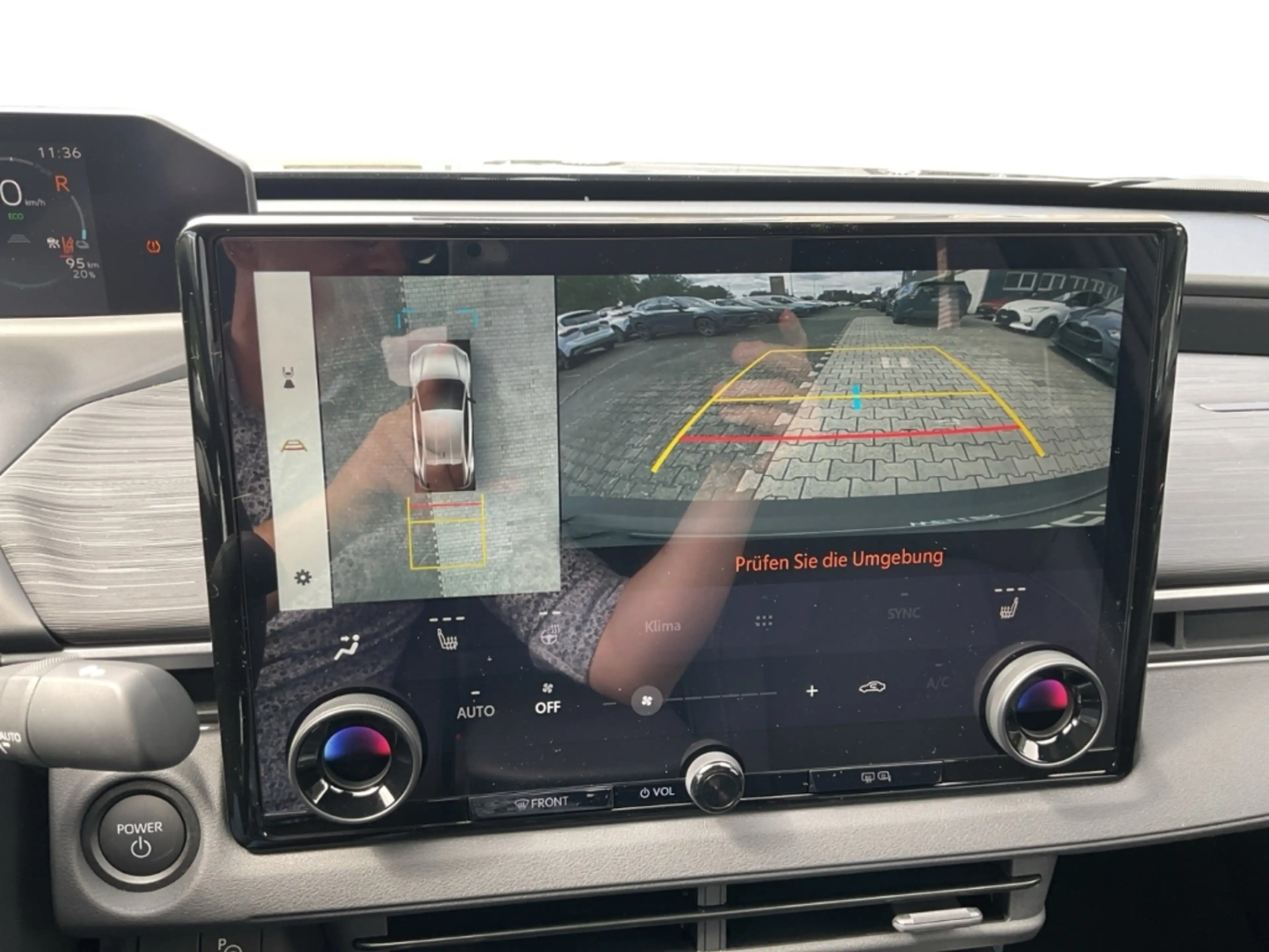 Toyota C-HR+ BEV 165kW ECV 4x2 5-tuerig - SUV TEAMPLAYER — photo 12