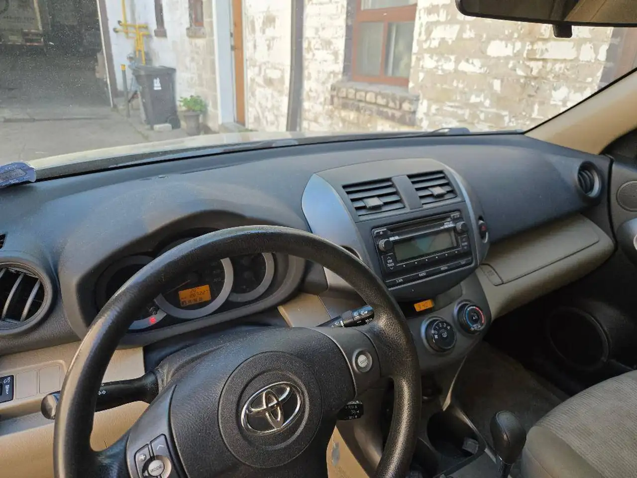 Toyota RAV 4 снимка Toyota RAV 4