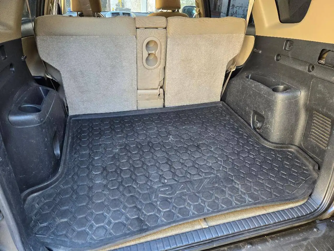 Toyota RAV 4 снимка Toyota RAV 4