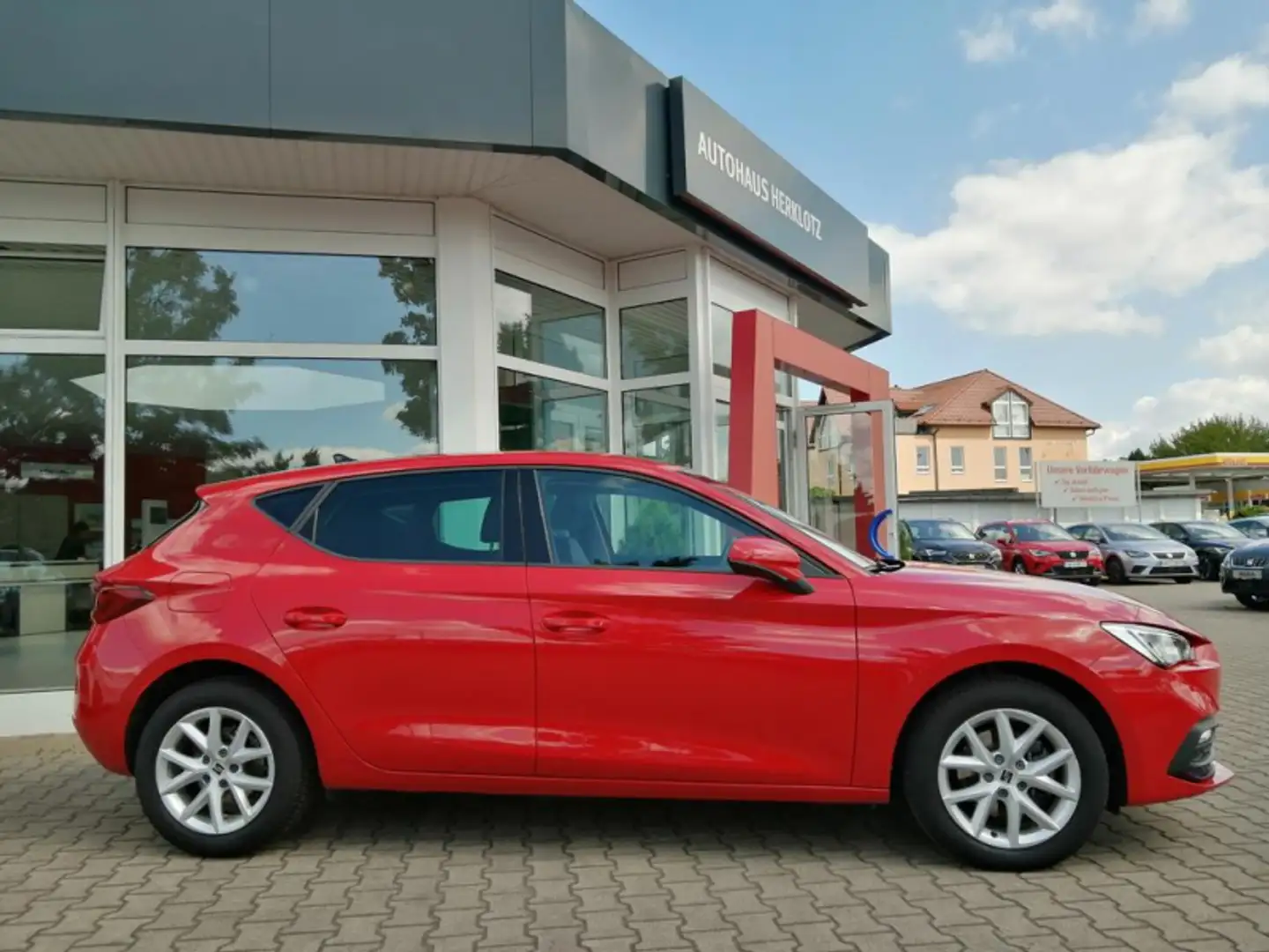SEAT Leon Leon 1.0 TSI  Style 81 kW / 110 PS (GW-5349) NAVI - 2