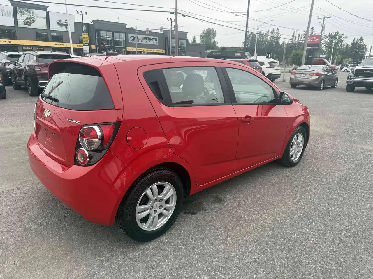 Chevrolet Sonic photo Chevrolet Sonic