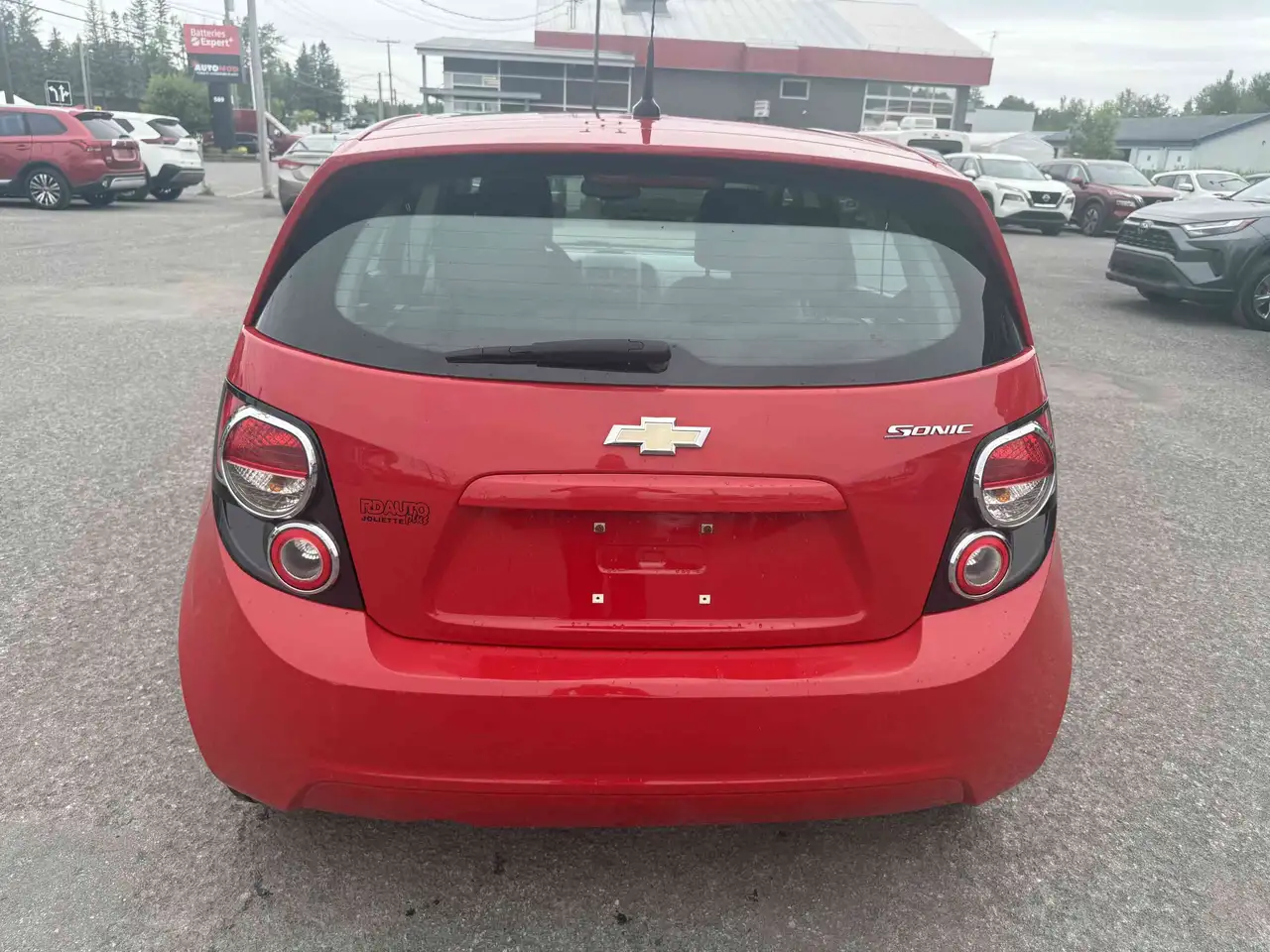 Chevrolet Sonic photo Chevrolet Sonic