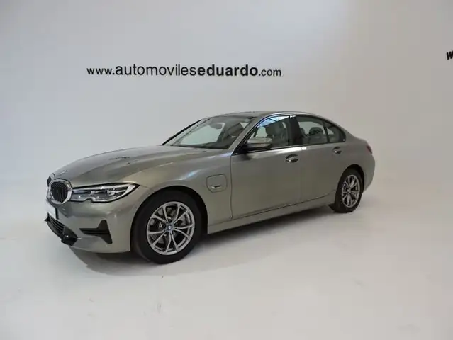 BMW Active Hybrid 5 320e Berlina