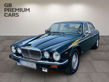 12 Daimler Double Six