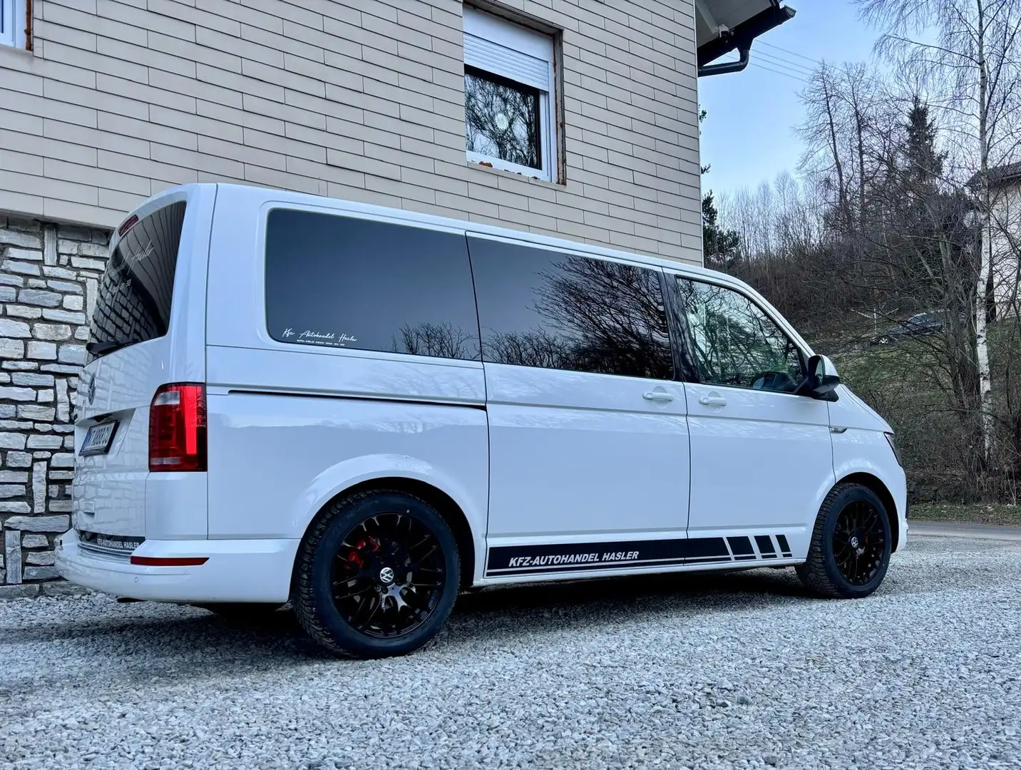 Volkswagen T6 Multivan Highline 2,0 TDI BMT DSG - 1