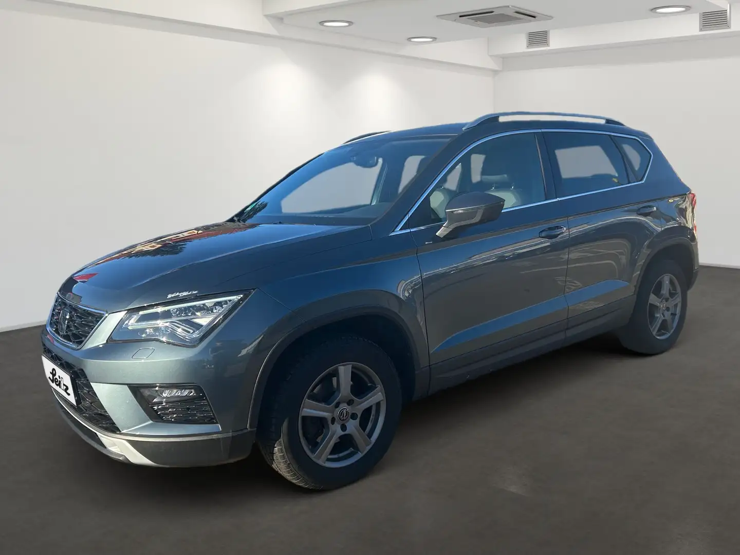 SEAT Ateca 1.5 TSI DSG Xcellence AHK. Navi. Rückfahrkamera. E Grau - 2