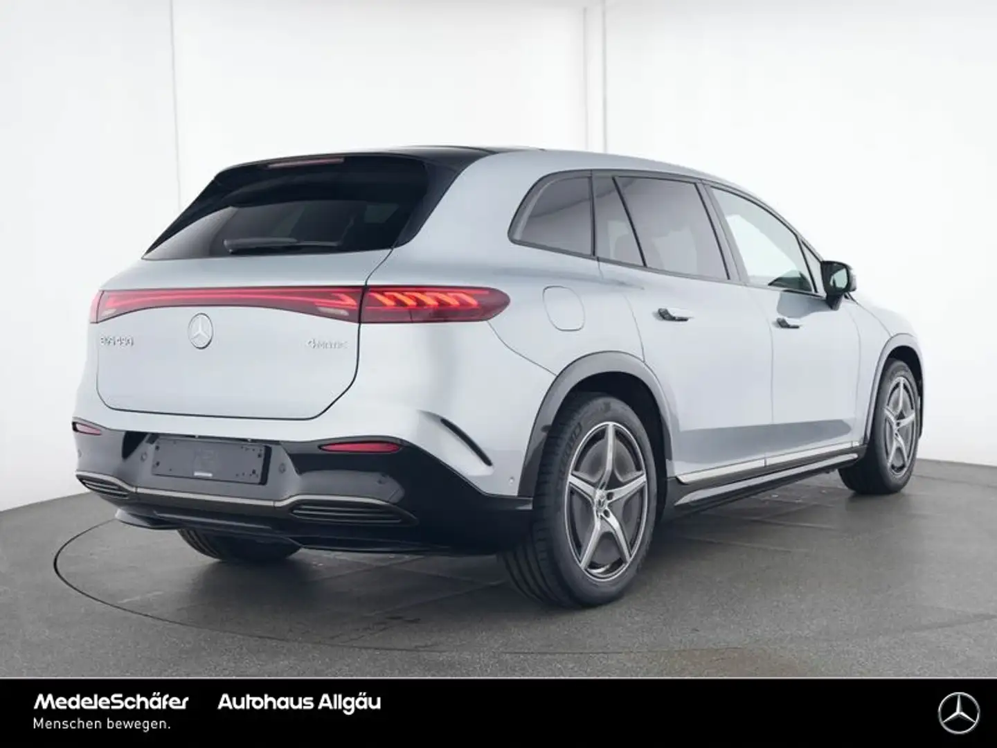 Mercedes-Benz EQS SUV EQS SUV 4504M AMG Night 21" Airmatic Pano 3D 360° Silber - 2