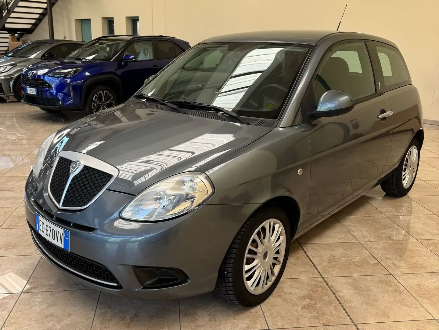 Lancia Ypsilon Ypsilon 1.2 8v Argento Grigio - 1