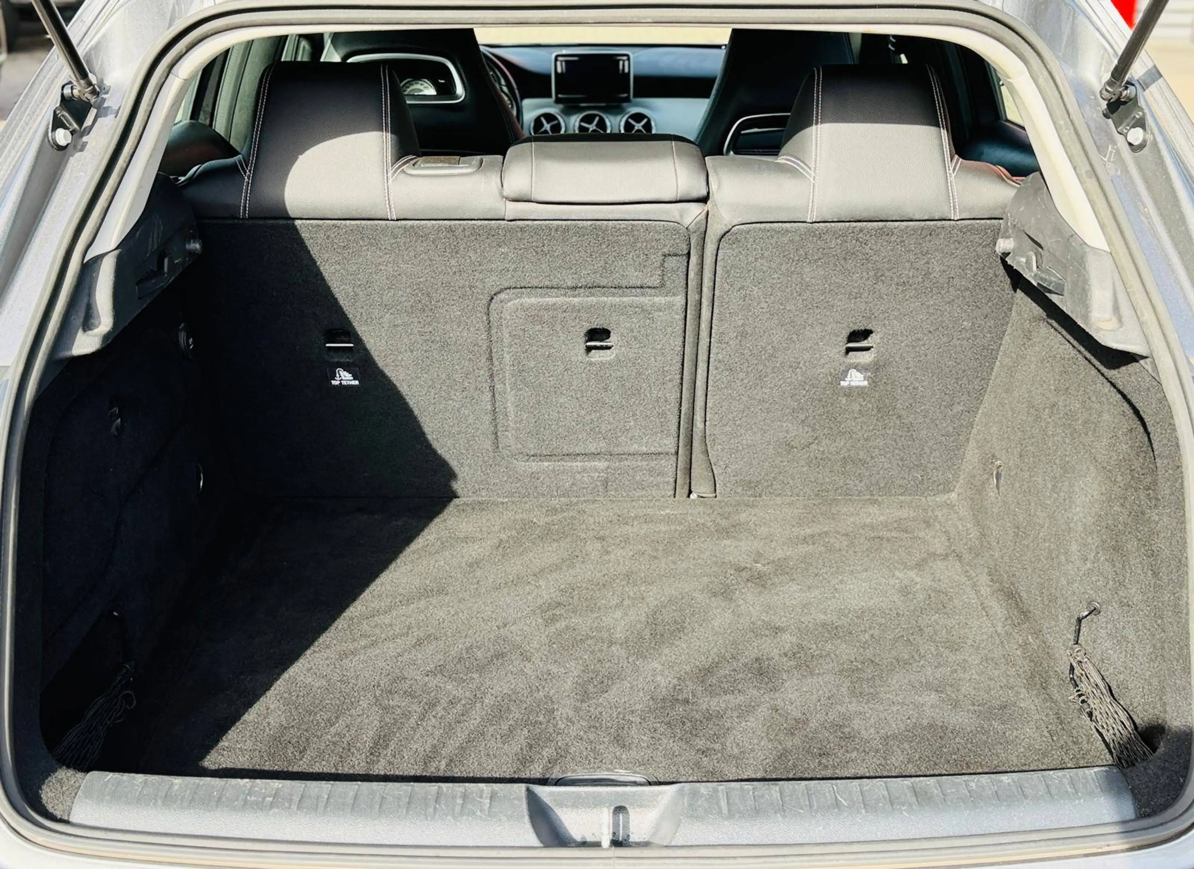 Mercedes-Benz GLA 220 4Matic Urban Garantie Finanzierung möglich — photo 19