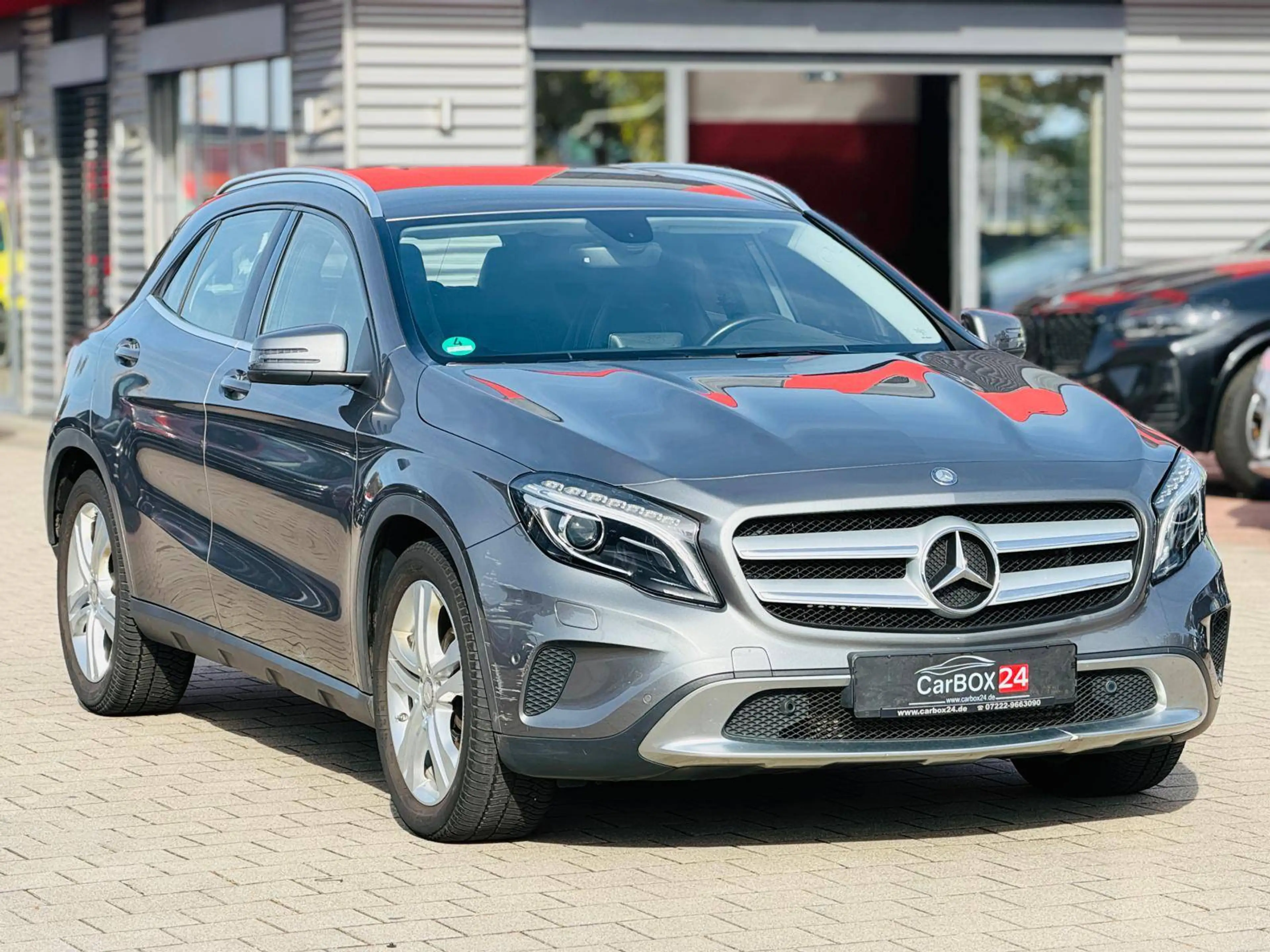 Mercedes-Benz GLA 220 4Matic Urban Garantie Finanzierung möglich