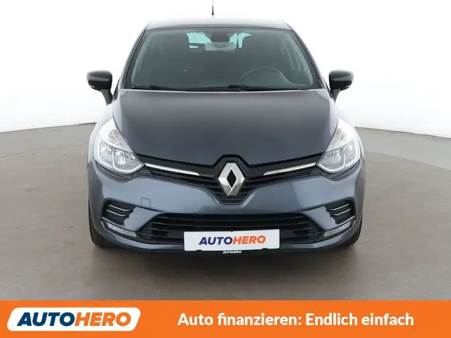 Renault Clio view 9