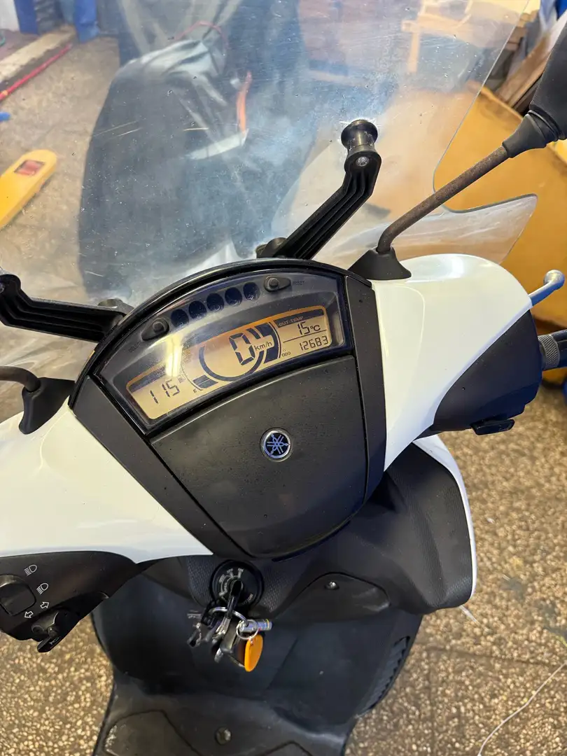 Yamaha Xenter 125 125 Bianco - 2