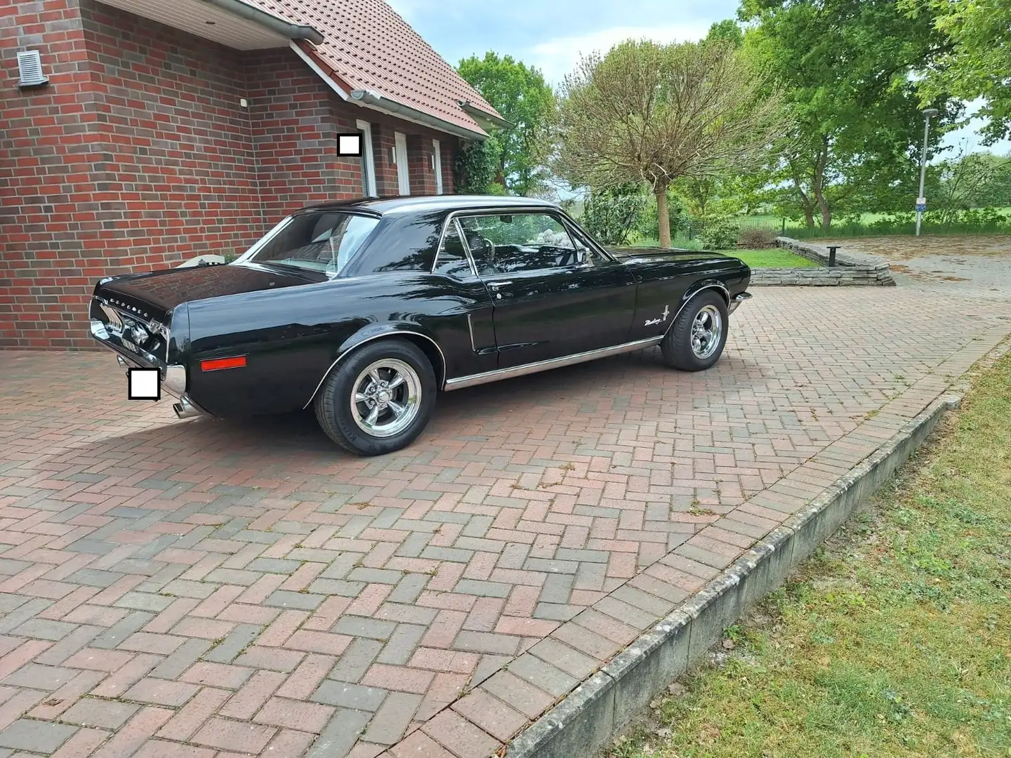 Ford Mustang Schwarz - 2