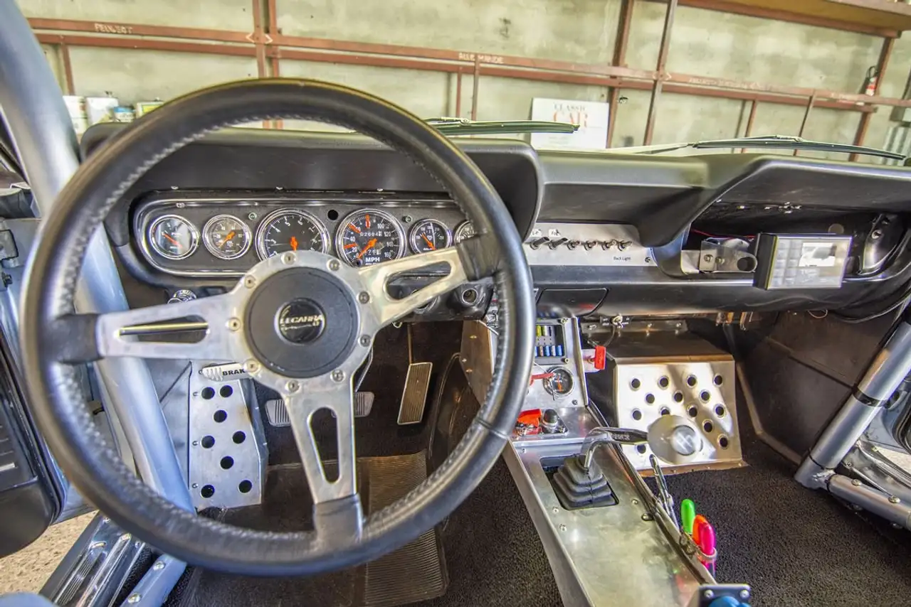 Ford Mustang V8 Racing, foto 9