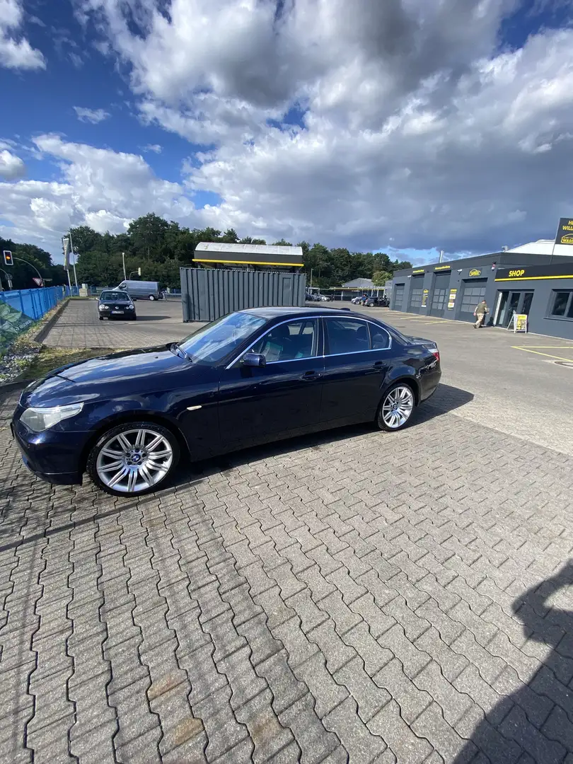 BMW 530 530i Blau - 2