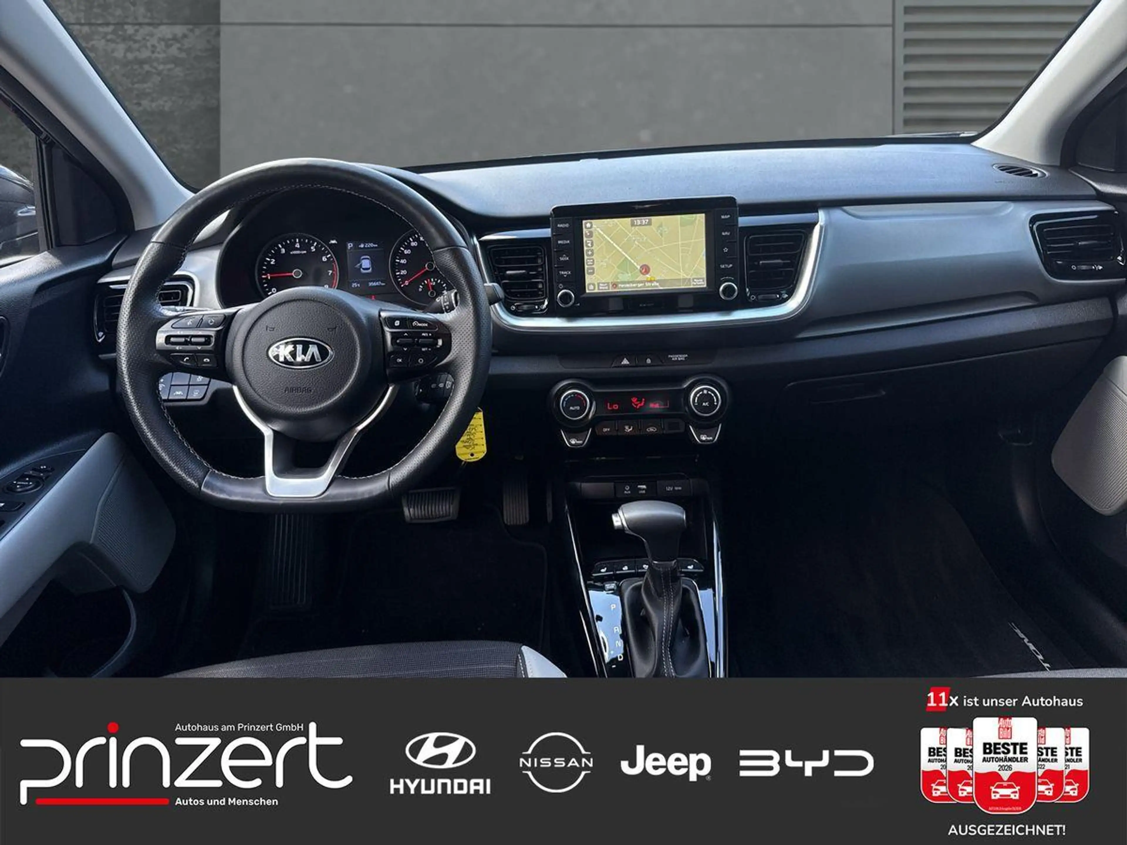 Kia Stonic 1.0 T-GDI DCT "Spirit" Navi*Metallic*LM17" — photo 5