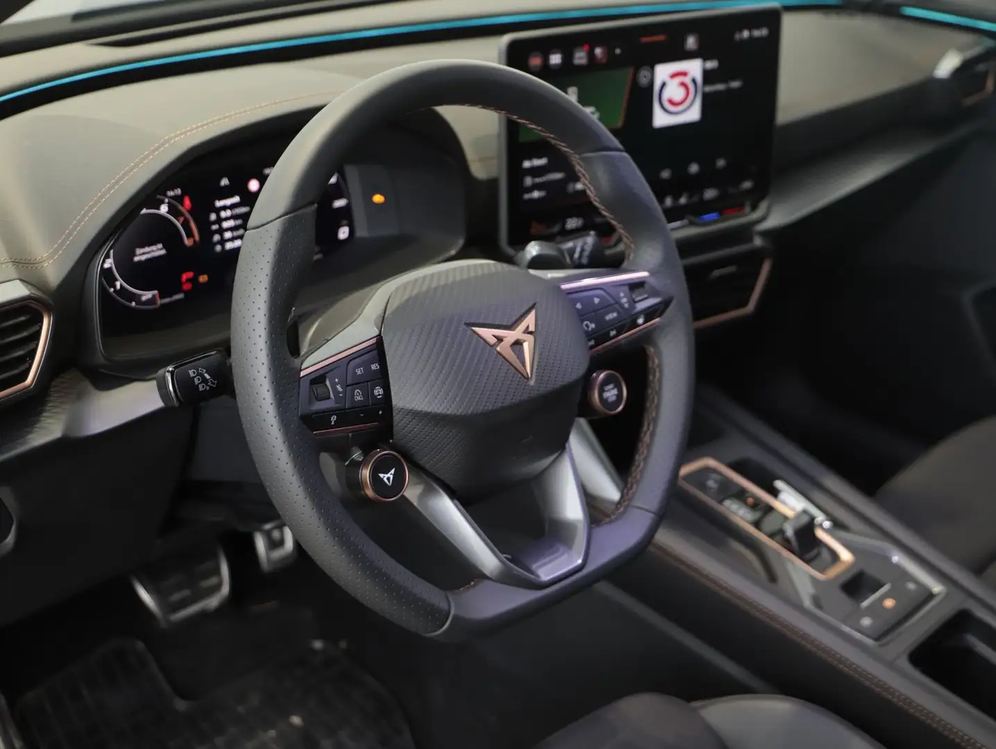 CUPRA Formentor 2.0 TSI 204 PS DSG 4Drive Schwarz - 2