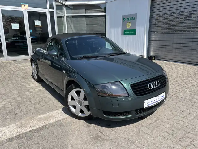 Audi TT Roadster 1.8 T Cabrio aus ,,1.Hand“…