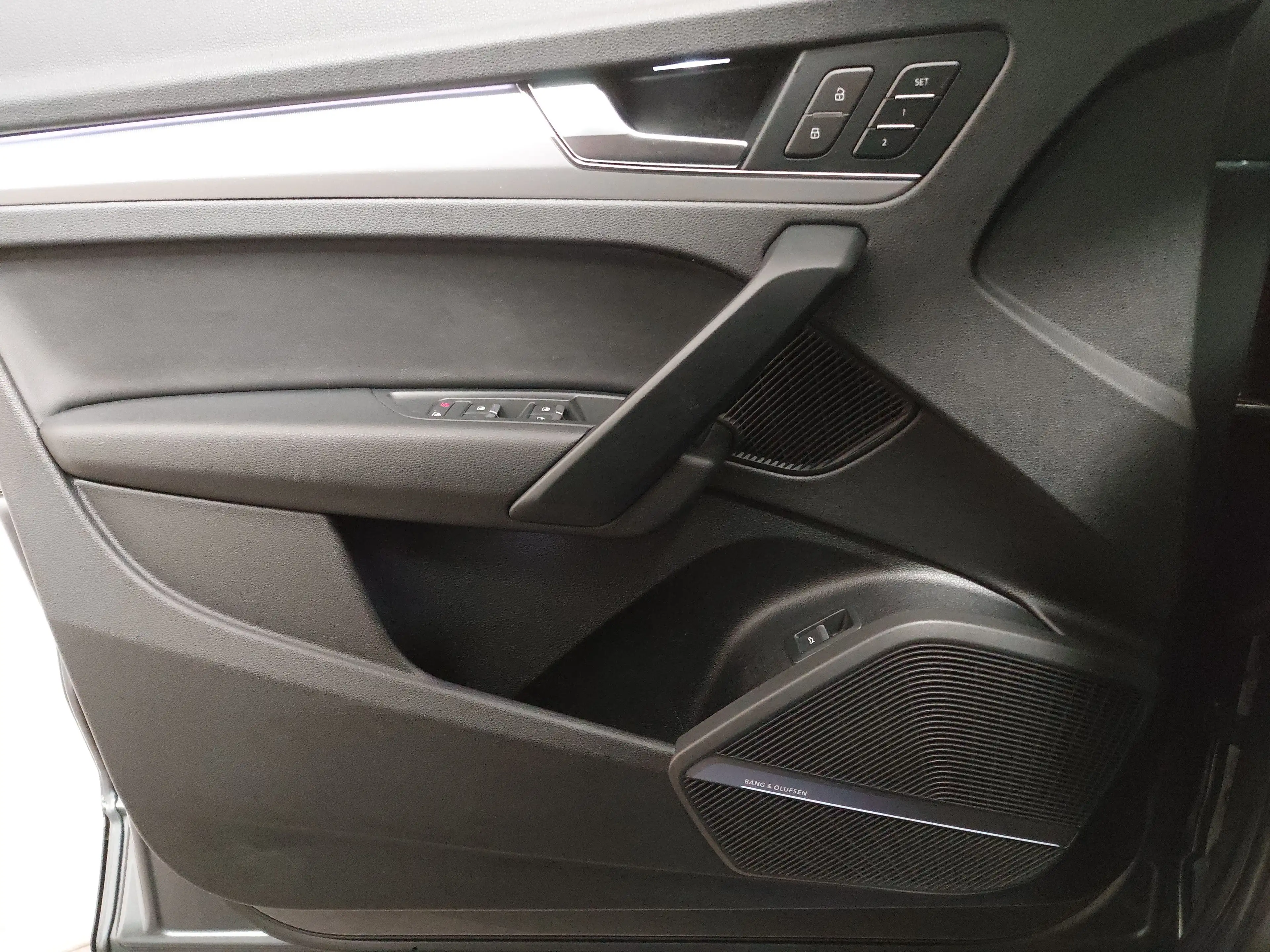 Audi Q5 50 TDI Qu. S-Line Leder Navi LED vc Pano — photo 5