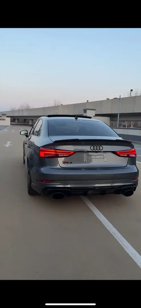 Audi RS3 SB 2,5 TFSI quattro S-tronic Grau - 2