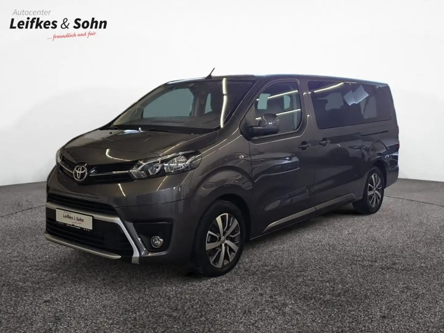 Toyota Proace 2,0-l-D-4D L2 (9-Si.) Verso Shuttle Comfort Gris - 1
