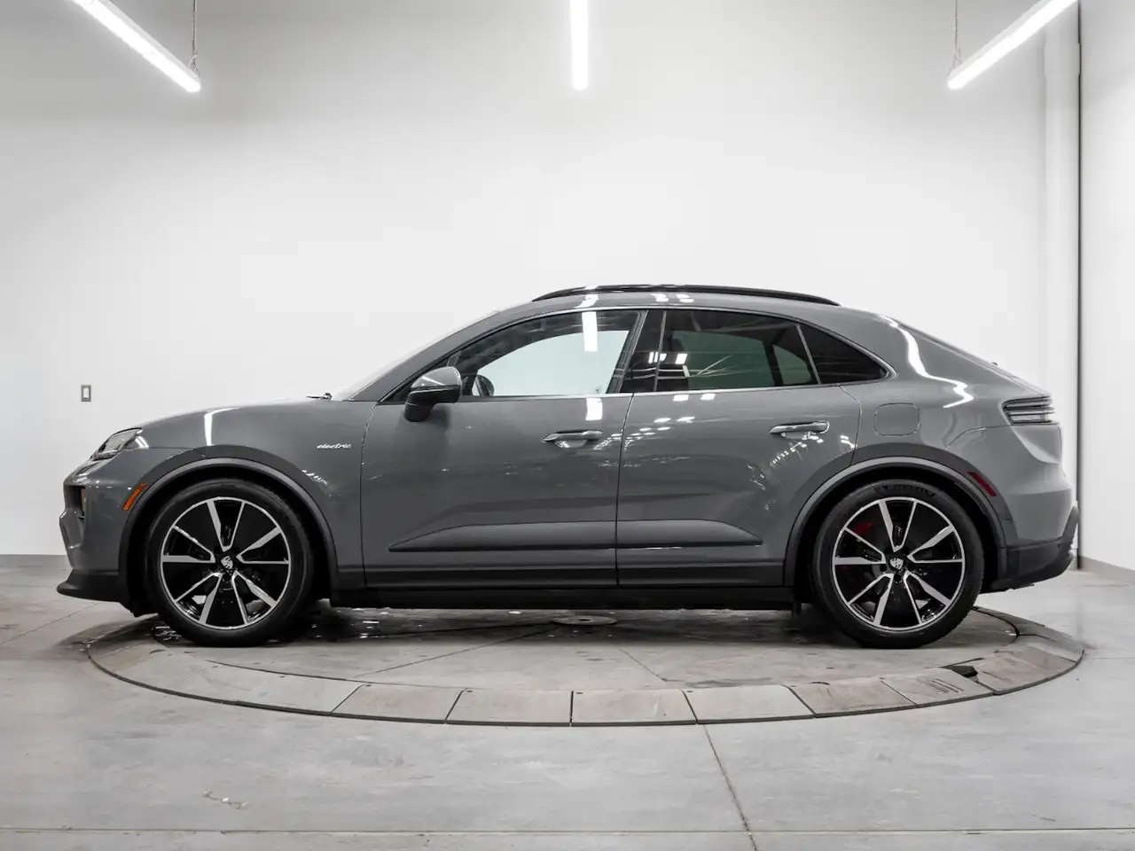 Porsche Macan снимка Porsche Macan