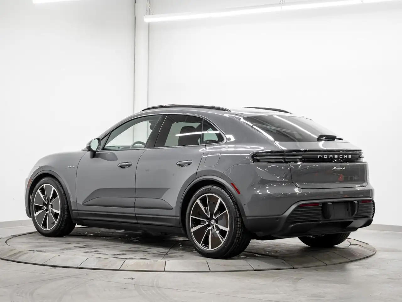 Porsche Macan снимка Porsche Macan