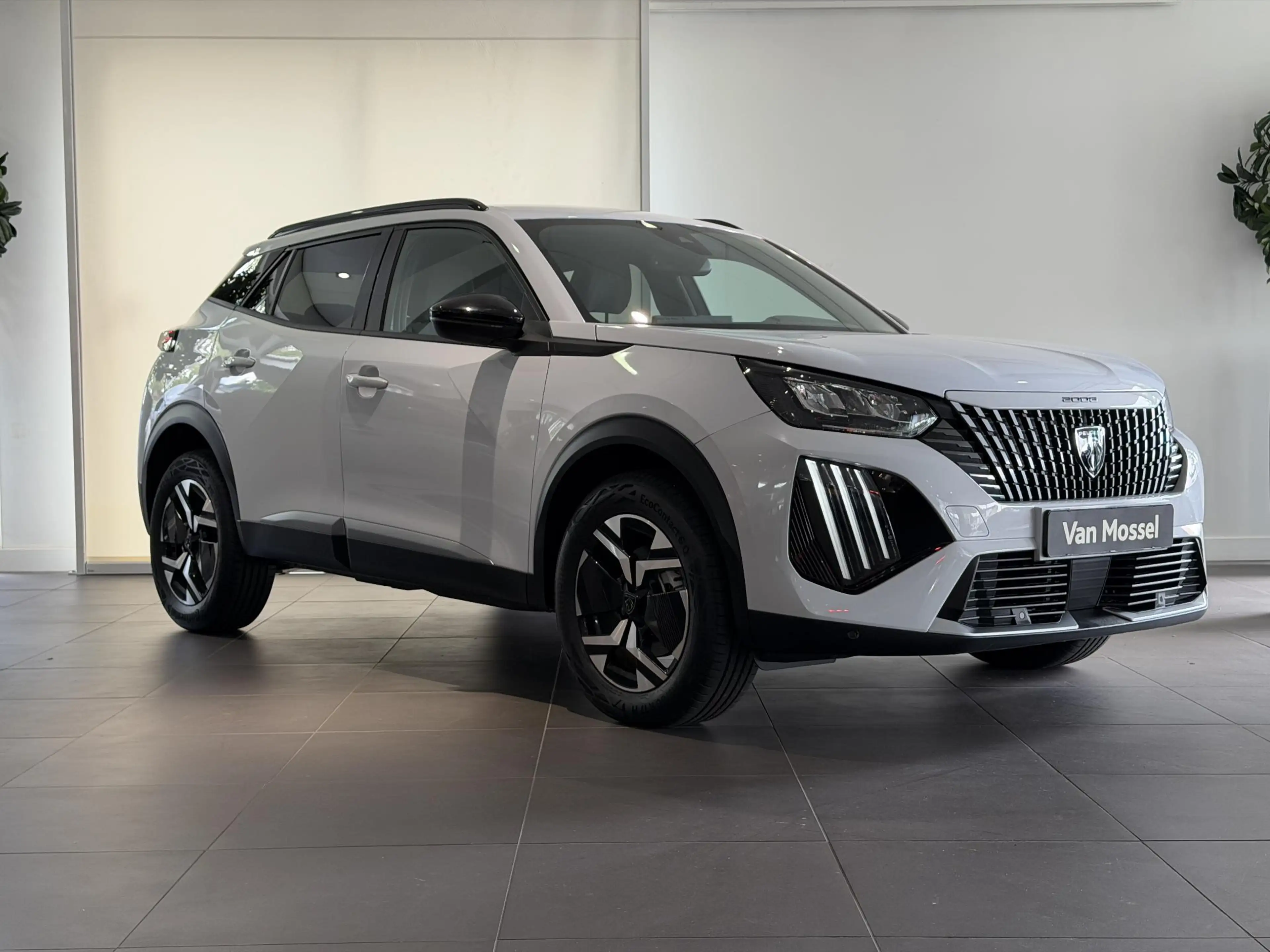 Peugeot 2008 1.2 Hybrid 145 Allure 8 jaar garantie — photo 4