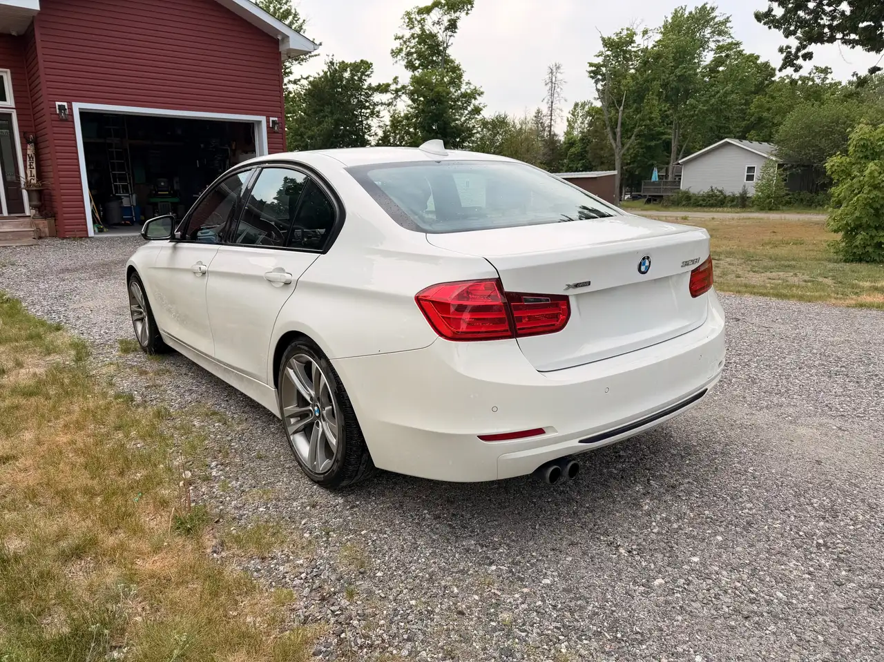 BMW 3 Series снимка BMW 3 Series