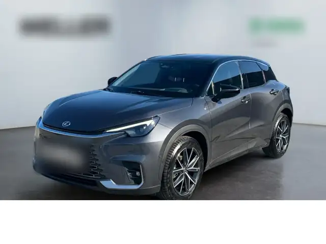Lexus LBX