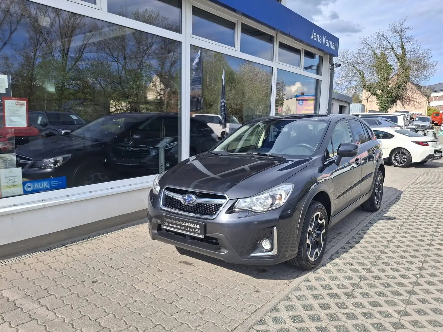 Subaru XV Comfort Top Zustand mit Garantie Šedá - 1