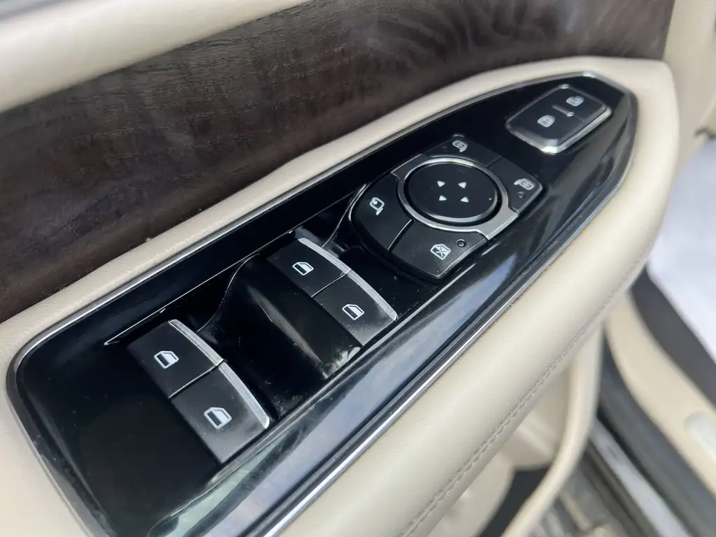 2018 Lincoln Navigator Reserve | Tech Pkg | Tow Pkg | MoonRoof — photo 5