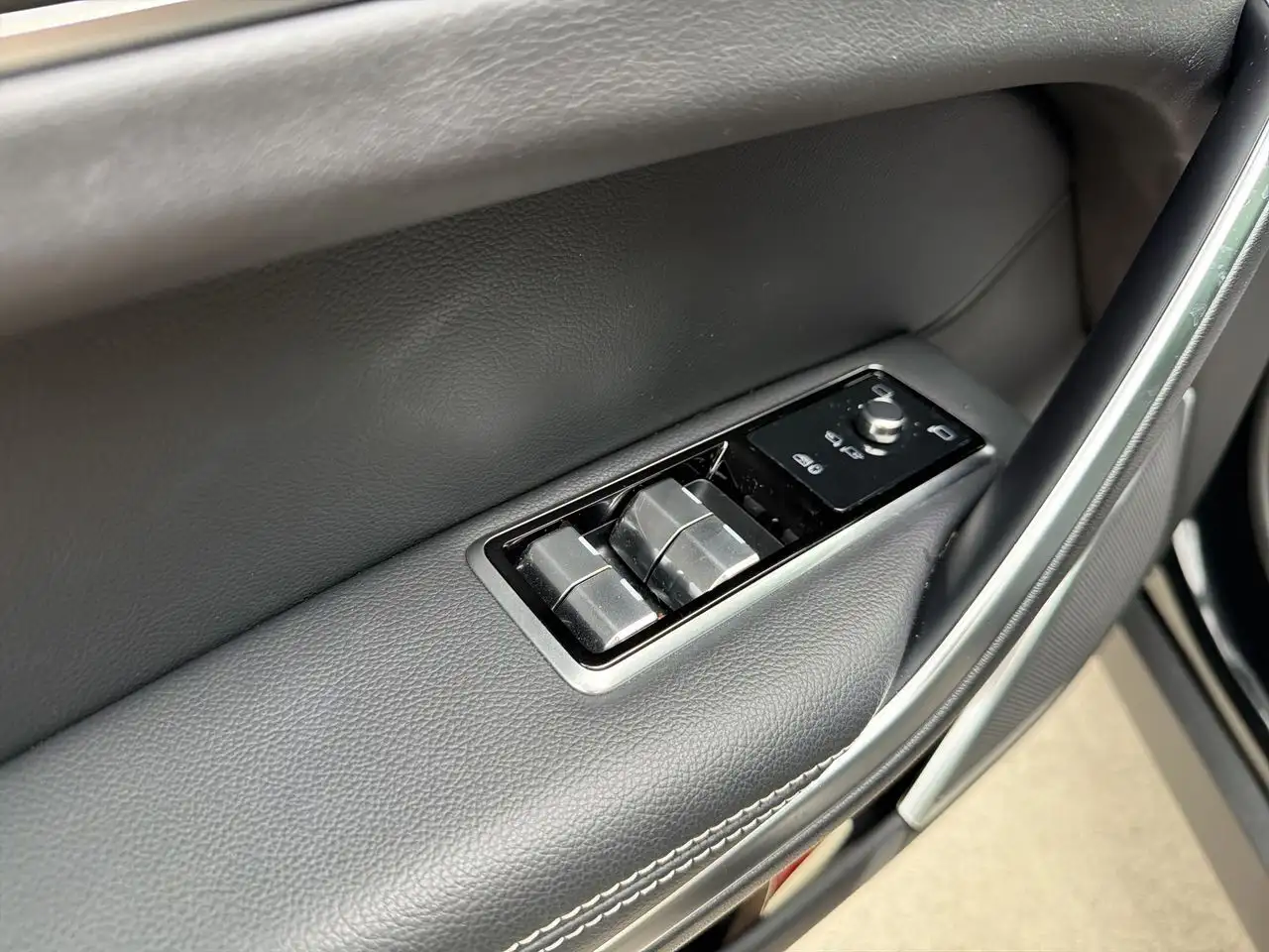 Jaguar F-Pace снимка Jaguar F-Pace