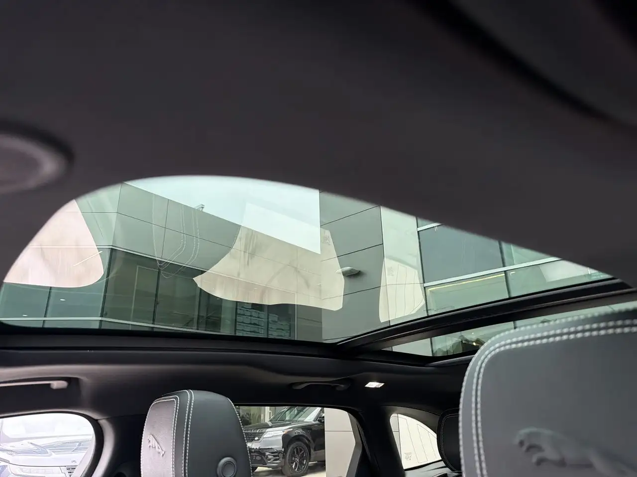 Jaguar F-Pace снимка Jaguar F-Pace