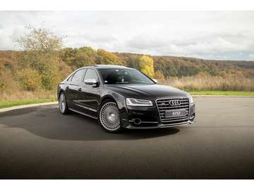V8 4.0 TFSI 520 Tiptronic 8 Quattro Sport