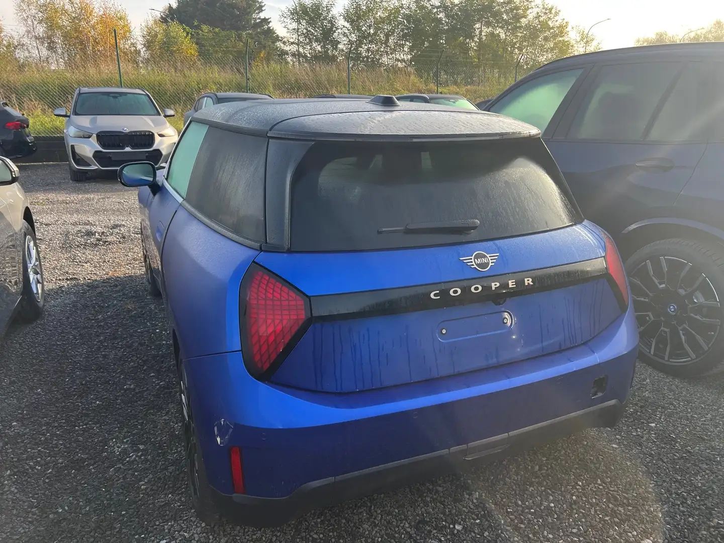 MINI Cooper e-Mini 40.7 kWh E Bleu - 2