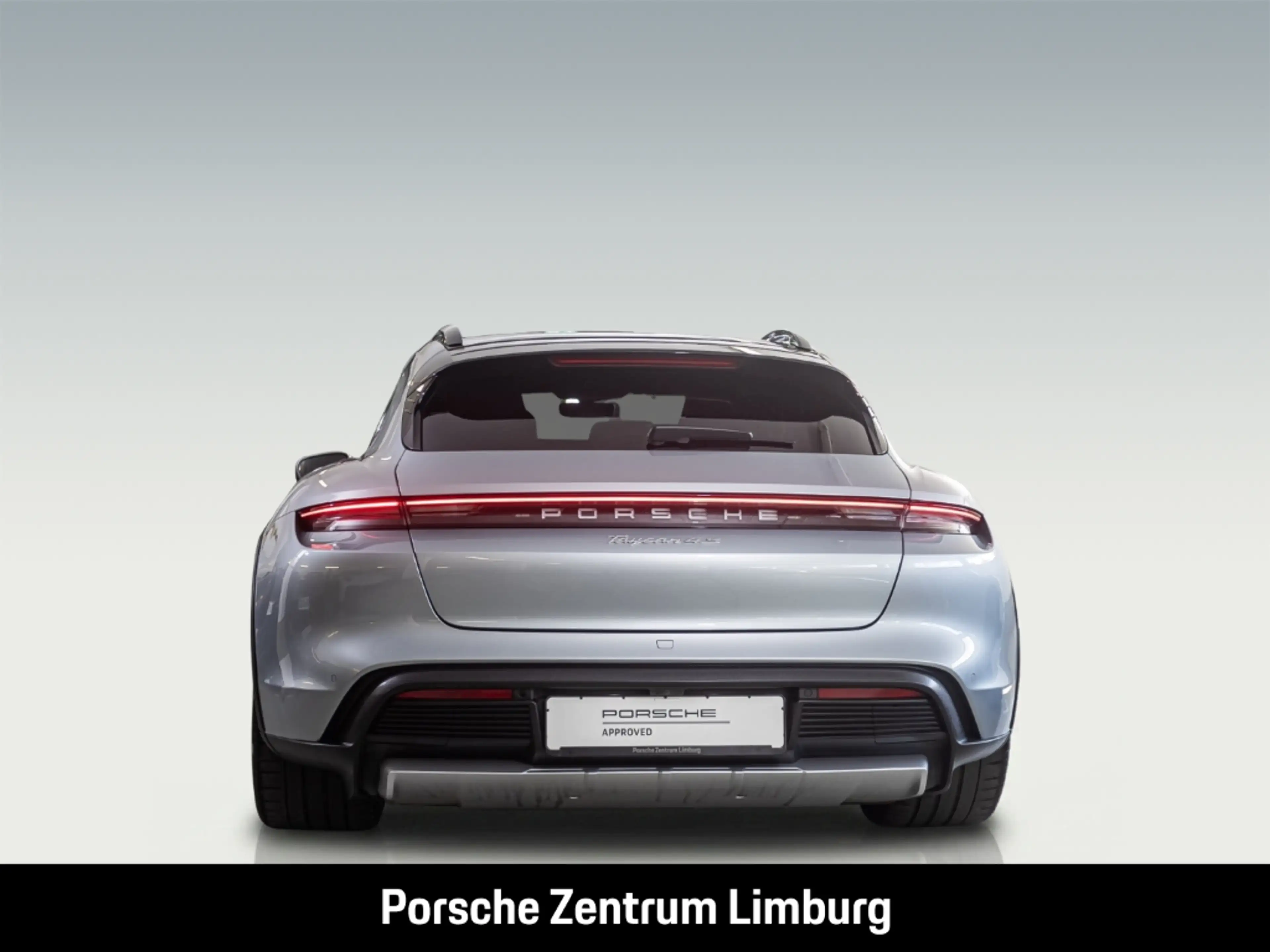 Porsche Taycan 4S Cross Turismo — photo 5