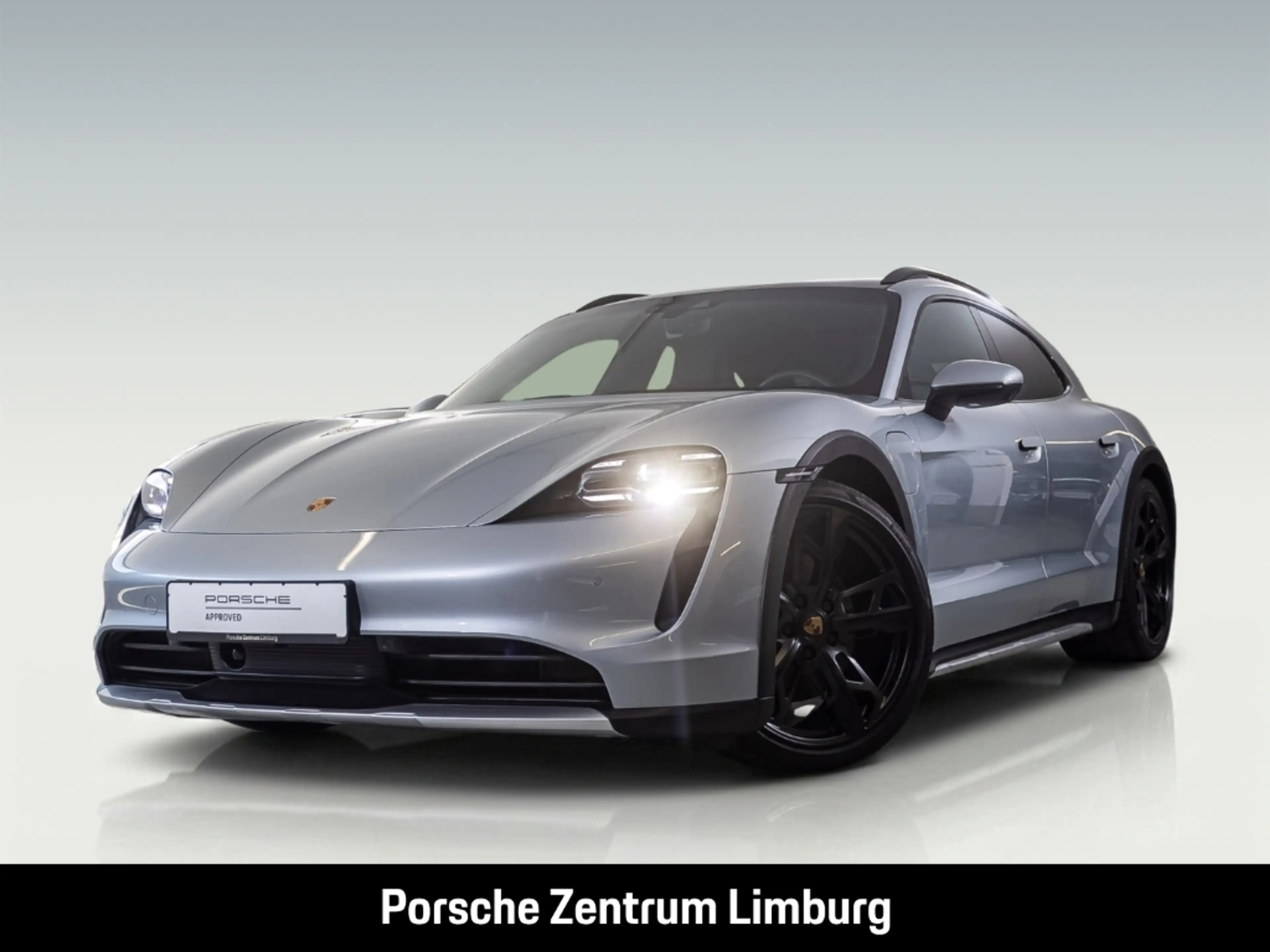 Porsche Taycan 4S Cross Turismo