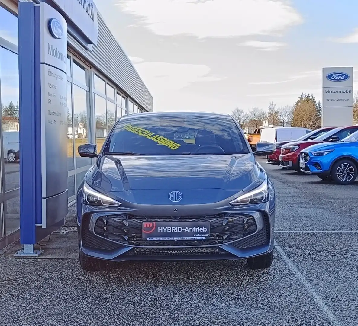 MG MG3 1,5 Hybrid+ Luxury Aut. Grau - 2
