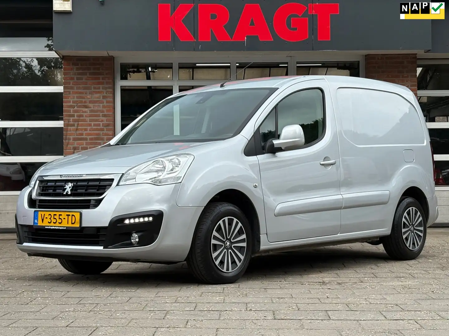 Peugeot Partner 120 1.6 BlueHDi 100 Premium EURO6|NAP|AUTOMAAT|air Zilver - 1