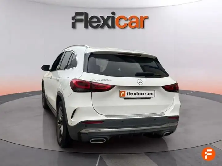 Mercedes-Benz GLA 2022, foto 30
