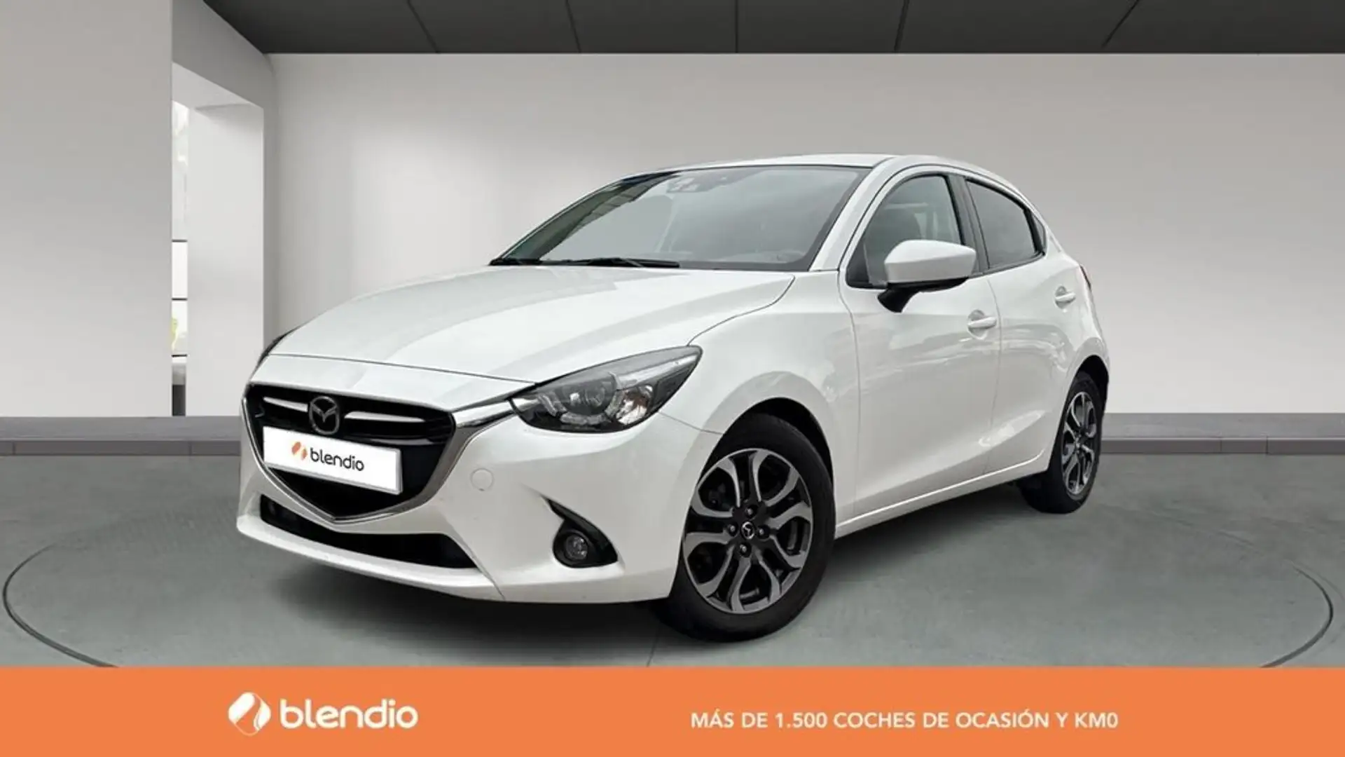 Mazda 2 1.5 SKYACTIV G 90CV LUXURY 5P Blanco - 1