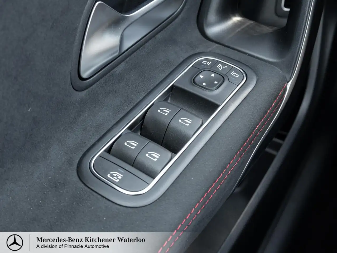 Mercedes-Benz CLA photo Mercedes-Benz CLA