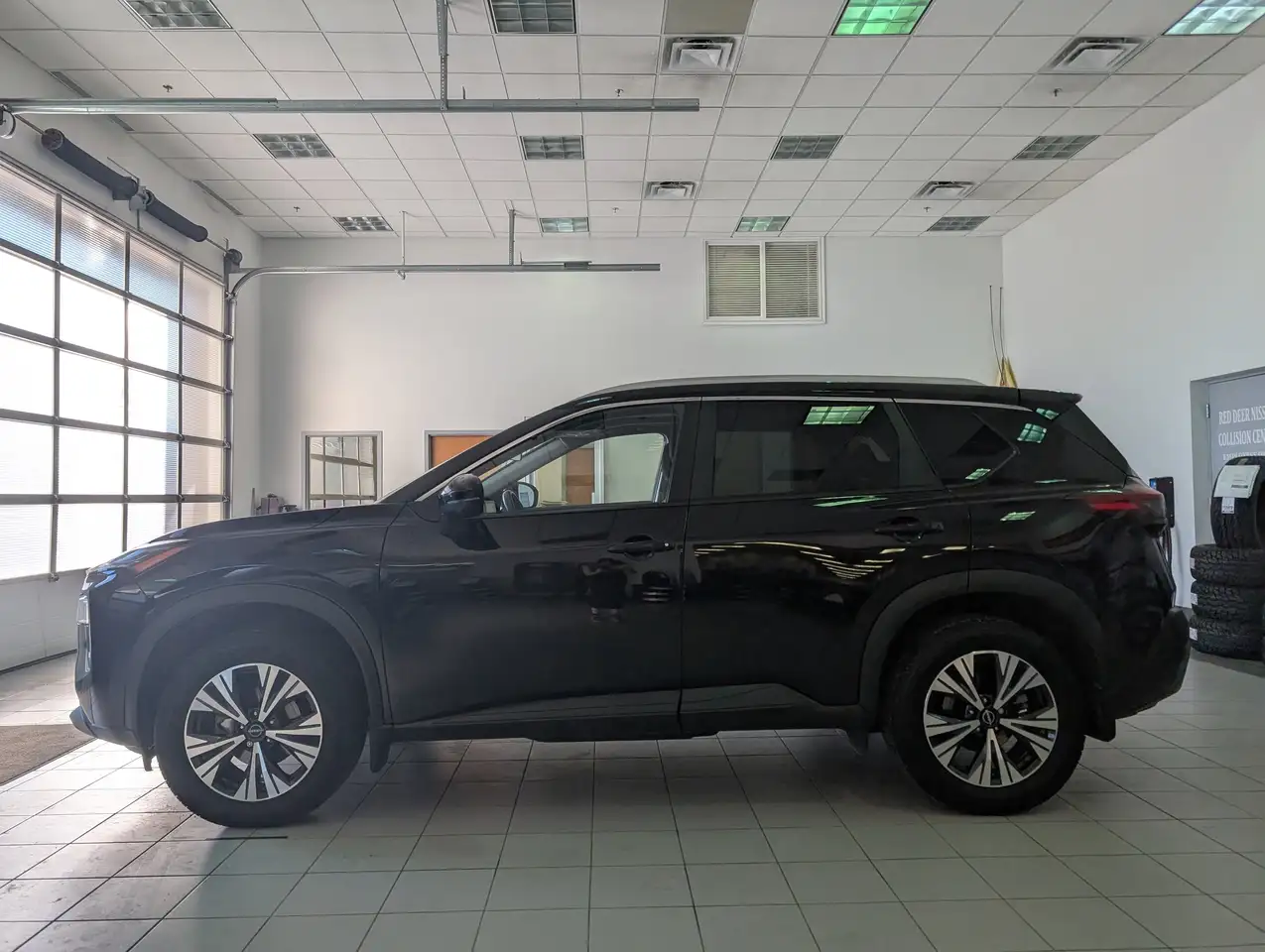 Nissan Rogue снимка Nissan Rogue