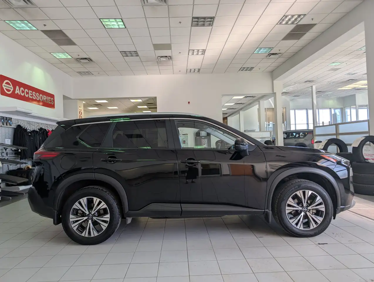 Nissan Rogue снимка Nissan Rogue