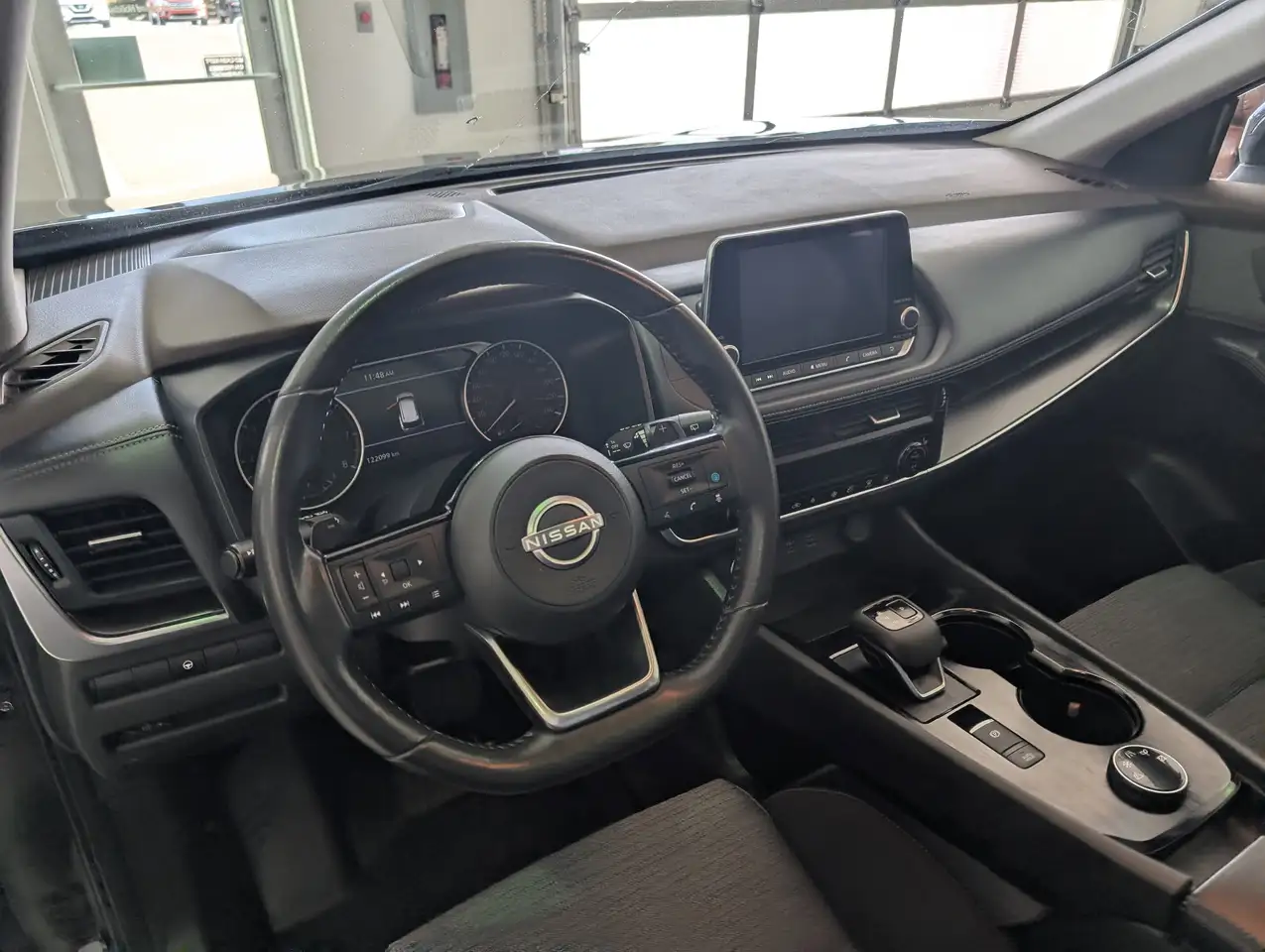Nissan Rogue снимка Nissan Rogue