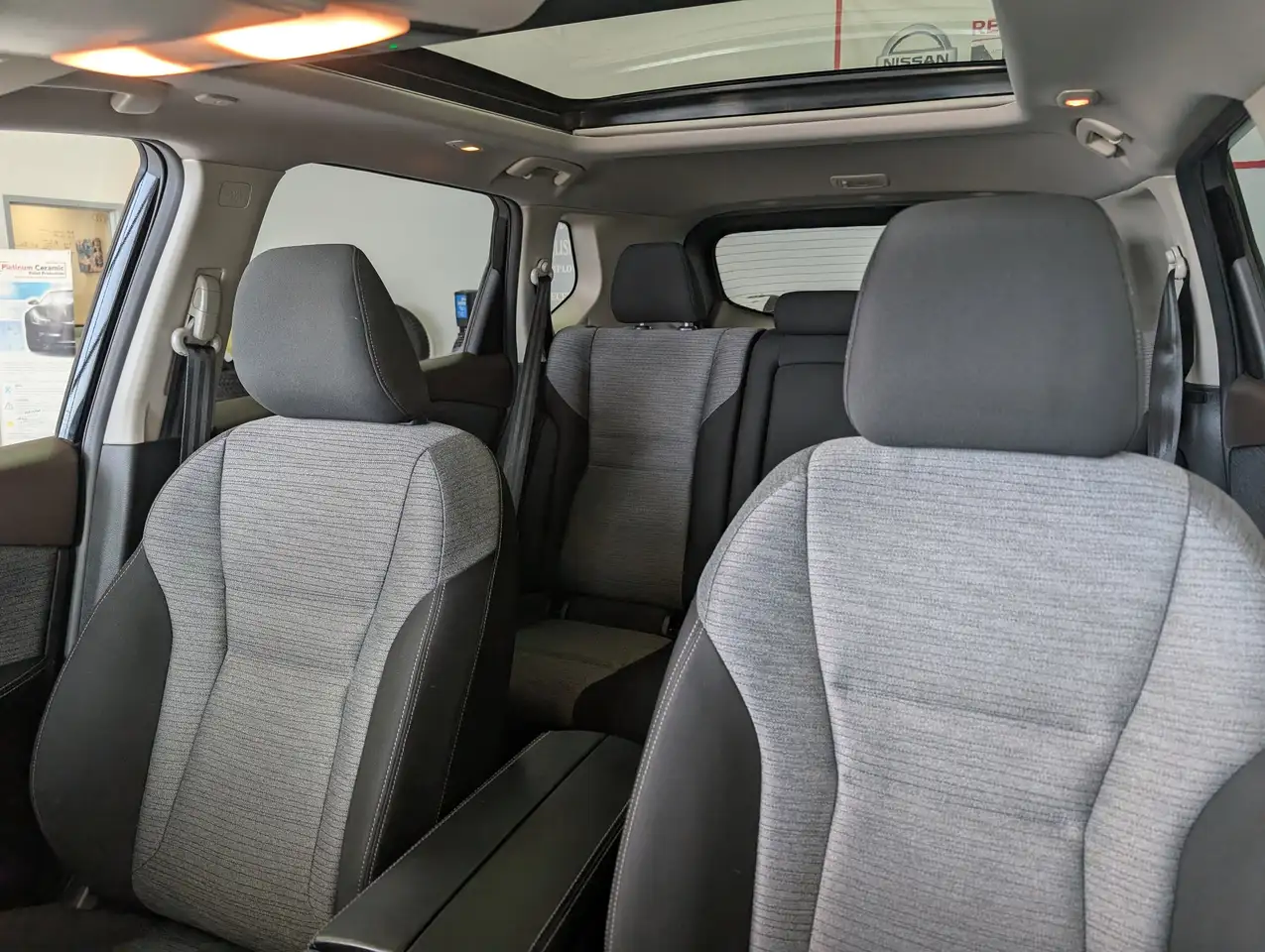 Nissan Rogue снимка Nissan Rogue