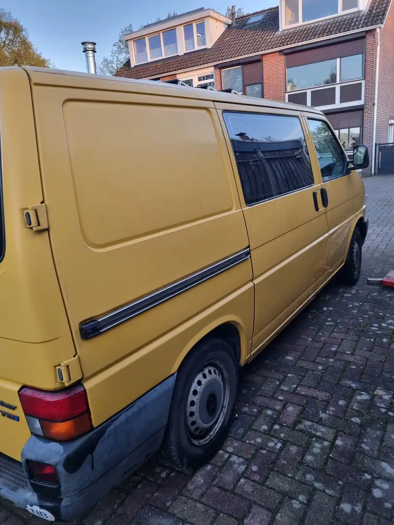Volkswagen T4 2.5 Amarillo - 1